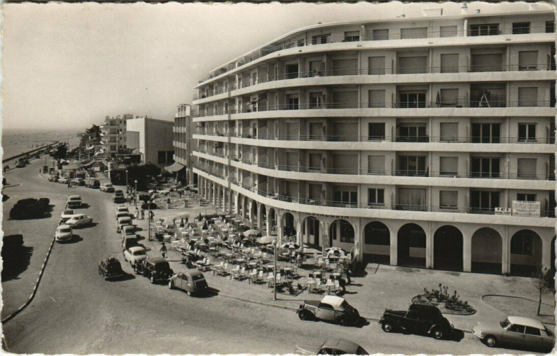 Carte postale ancienne Canet-Plage Bd de la Mer