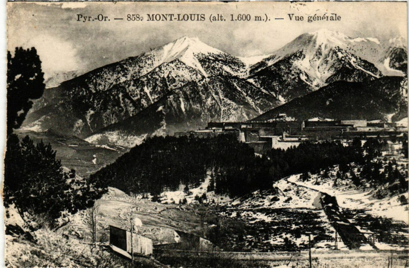Carte postale ancienne Pyr.-Or. - Mont-Louis (alt 1600 m) - Vue générale à Mont-Louis