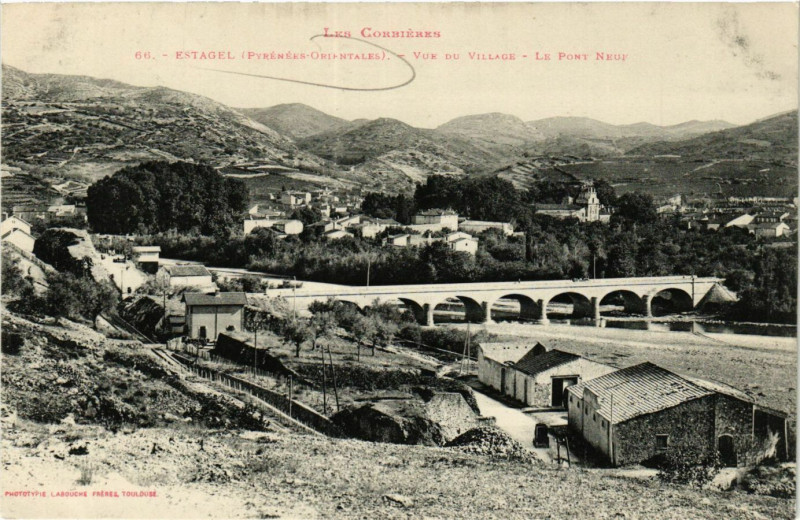 Carte postale ancienne Les Cordieres - Estagel - Vue de Village à Estagel
