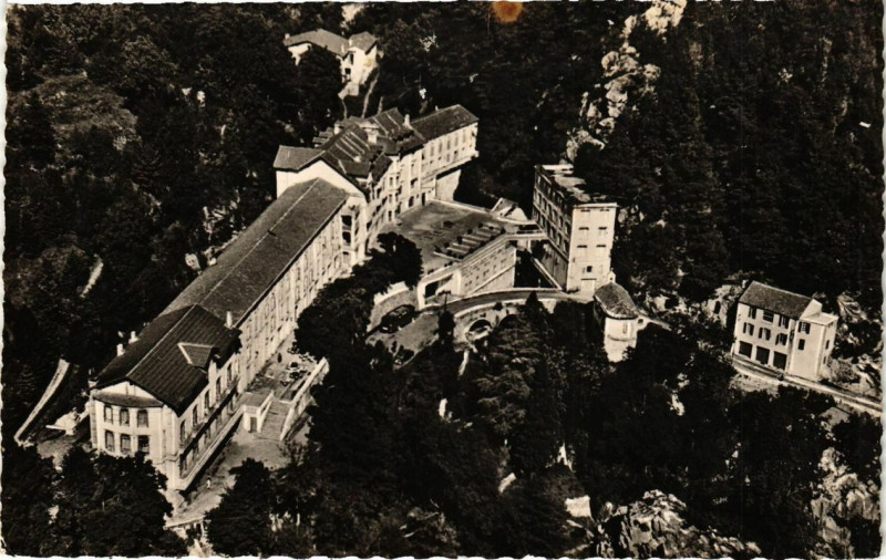 Carte postale ancienne La Preste-les-Bains Vue d'ensemble des Etabl.s