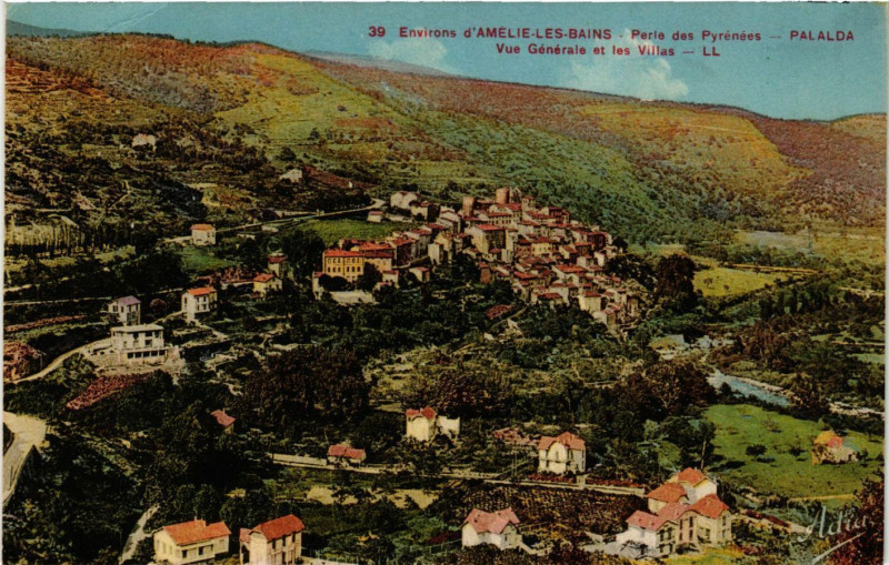 Carte postale ancienne Env. d'Amelie-les-Bains - Perle les Pyrénées - Palalda - Vue à Py