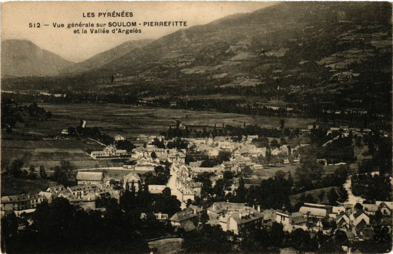 Carte postale ancienne Les Pyrénées Vue générale sur Soulom Pierrefitte et la Vallée... à Err