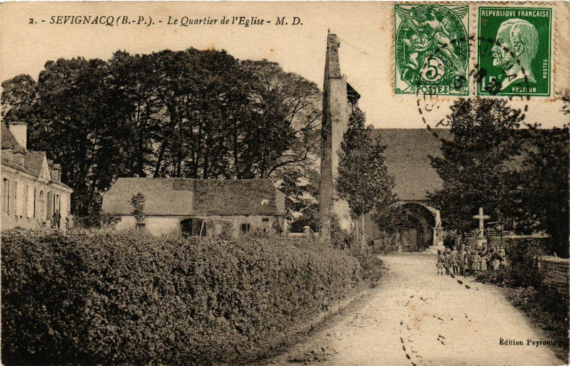 Carte postale ancienne Sevgnacq (B.-P.) - Le Quartier de l'Eglise
