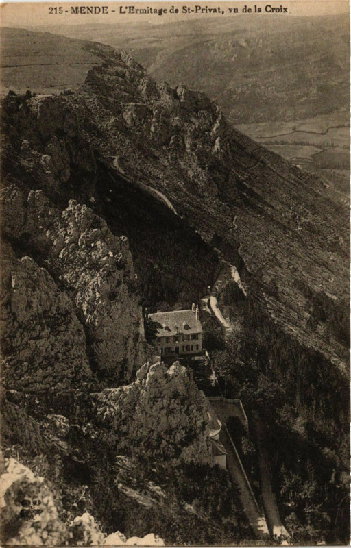 Carte postale ancienne Mende - L'Ermitage de Saint-Privat - Vu de La Croix à Mende