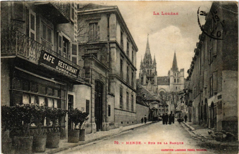 Carte postale ancienne Mende - Rue de la Banque à Mende