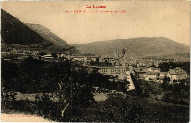 Carte postale ancienne Mende - Vue générale de l'Est à Mende