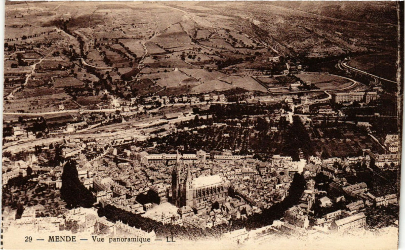 Carte postale ancienne Mende - Vue Panoramique à Mende