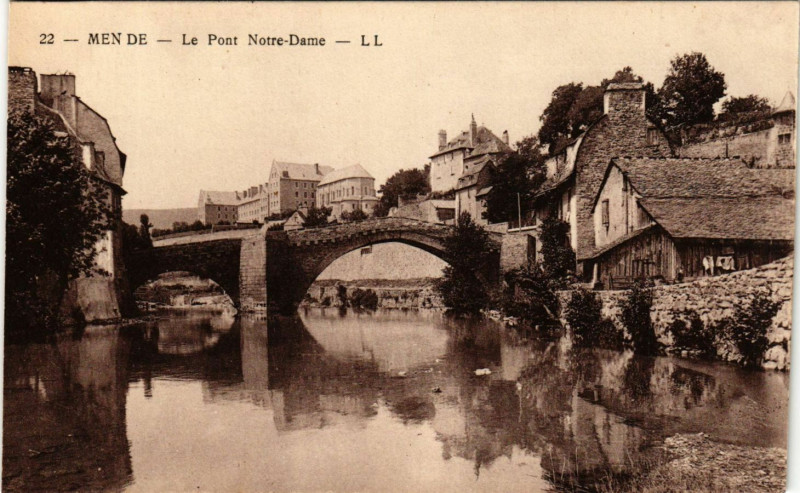 Carte postale ancienne Mende - Le Pont N.-D. à Mende