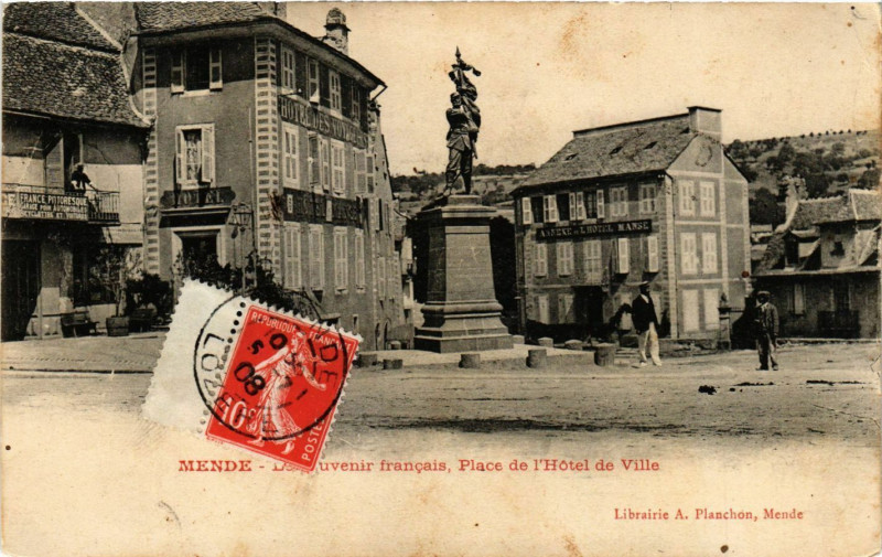 Carte postale ancienne Mende - Place de l'Hotel de Ville à Mende