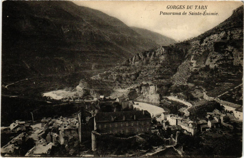 Carte postale ancienne Sainte-Enimie - Panorama de Sainte-Enimie - Gorges du Tarn