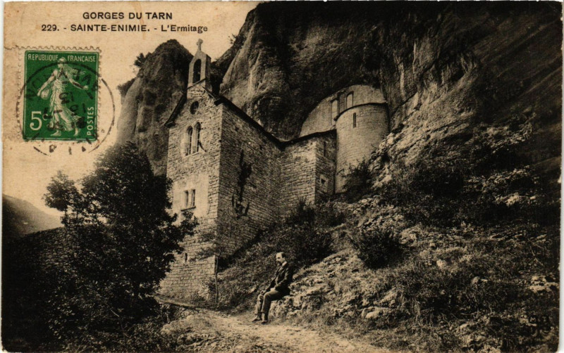 Carte postale ancienne Sainte-Enimie - L'Ermitage - Gorges du Tarn
