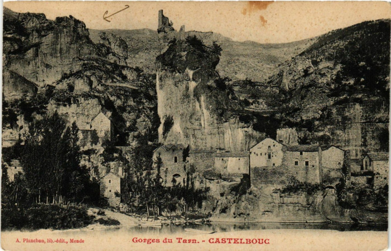 Carte postale ancienne Castelbouc - Vue - Les Gorges du Tarn