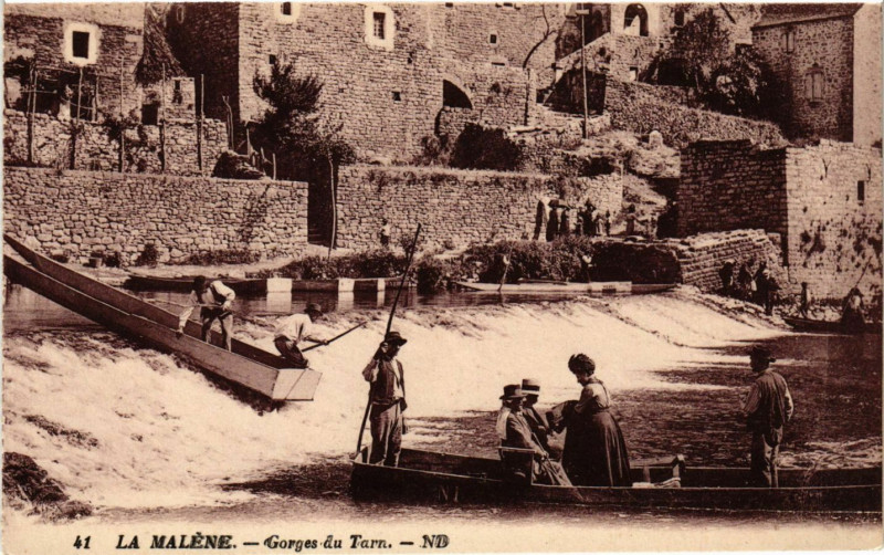 Carte postale ancienne La Malene - Scene - Gorges du Tarn à La Malène