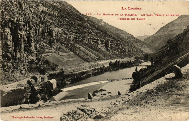 Carte postale ancienne La Malene - Le Moulin de la Malene - Le Tarn vers Hauterive à La Malène