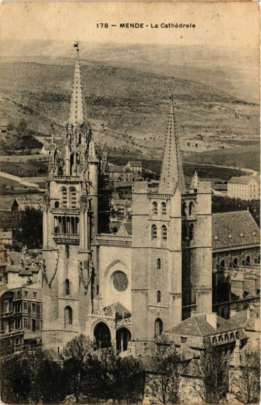 Carte postale ancienne Mende - La Cathédrale à Mende