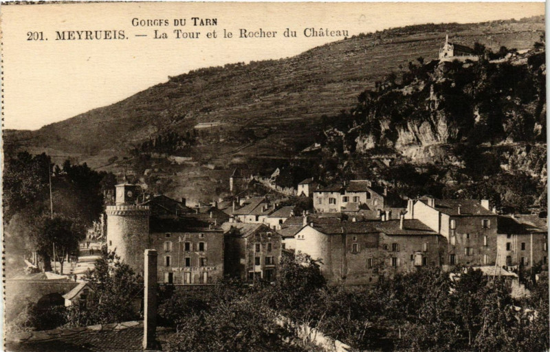 Carte postale ancienne Meyrueis - La Tour et le Rocher du Chateau - Gorges du Tarn à Meyrueis