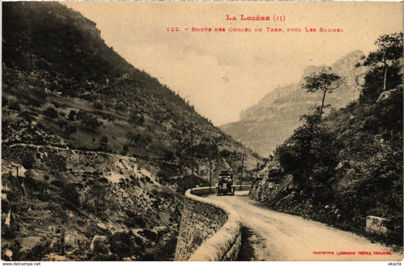 Carte postale ancienne La Lozere - Route des Gorges du Tarn