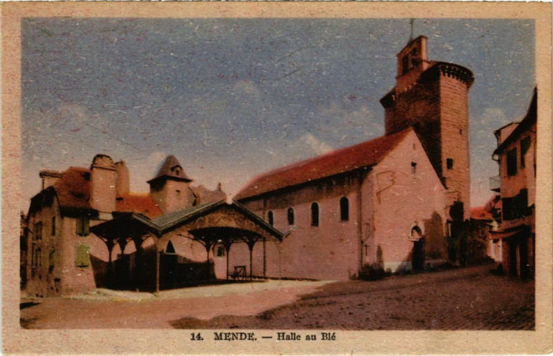 Carte postale ancienne Mende - Halle au Ble à Mende