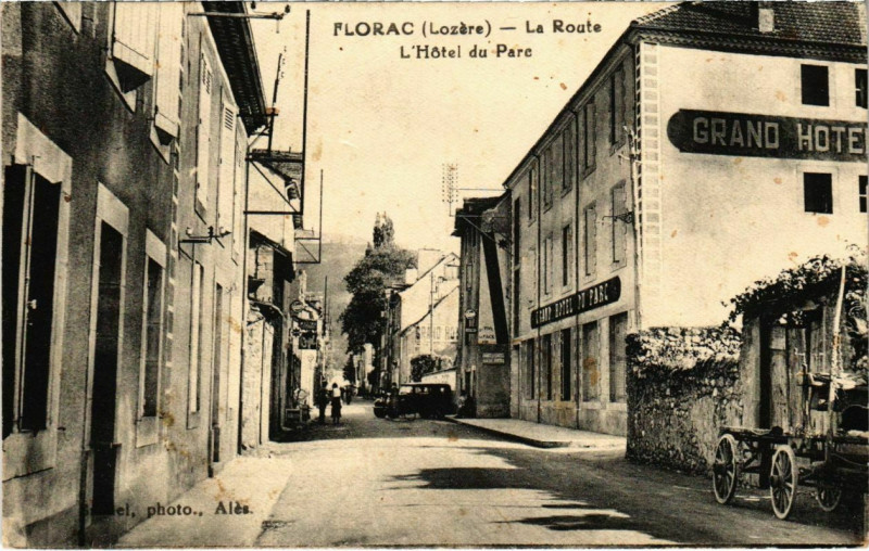 Carte postale ancienne Florac - La Route