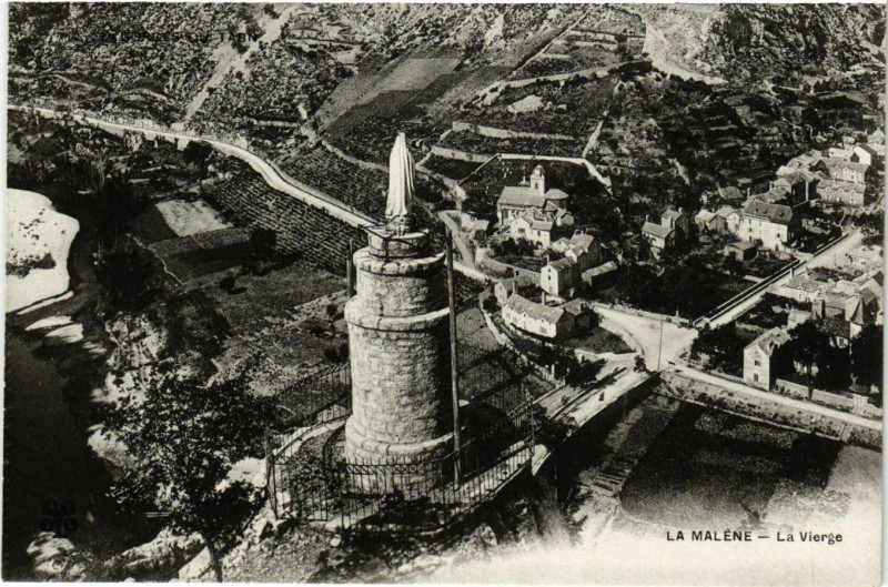 Carte postale ancienne La Malene - La Vierge à La Malène