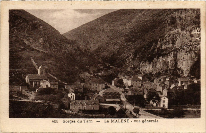 Carte postale ancienne Gorges du Tarn - La Malene - vue générale à La Malène