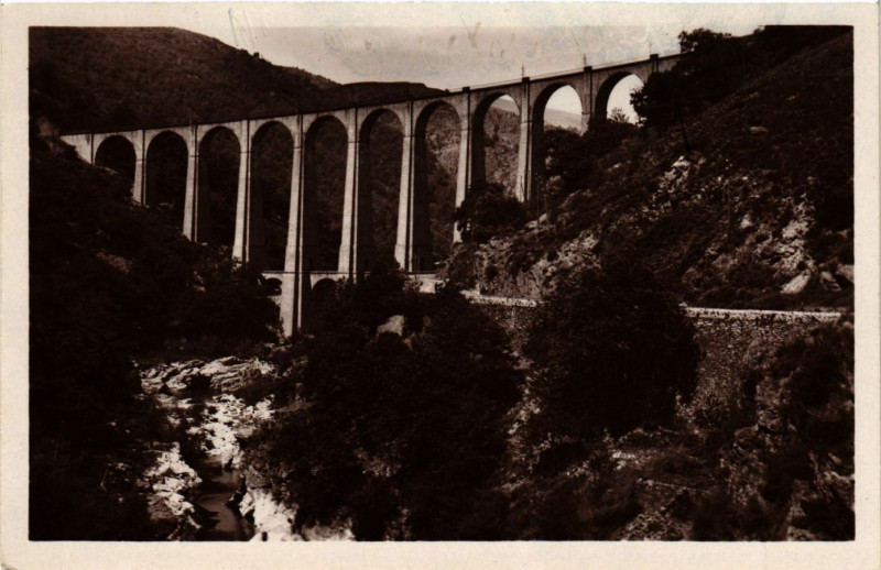 Carte postale ancienne Villefort - Le Viaduc de l'Altier à Villefort