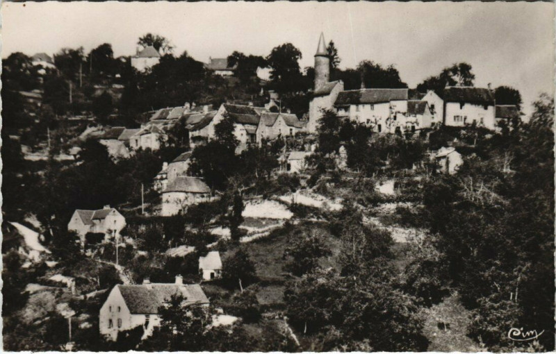 Carte postale ancienne La Roche Canillac vue générale à La Roche-Canillac