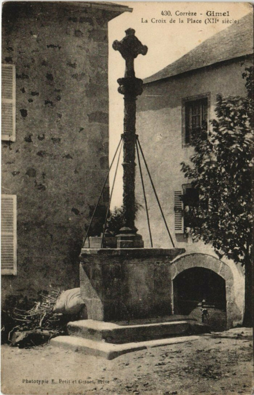 Carte postale ancienne Gimel Croix de la Place