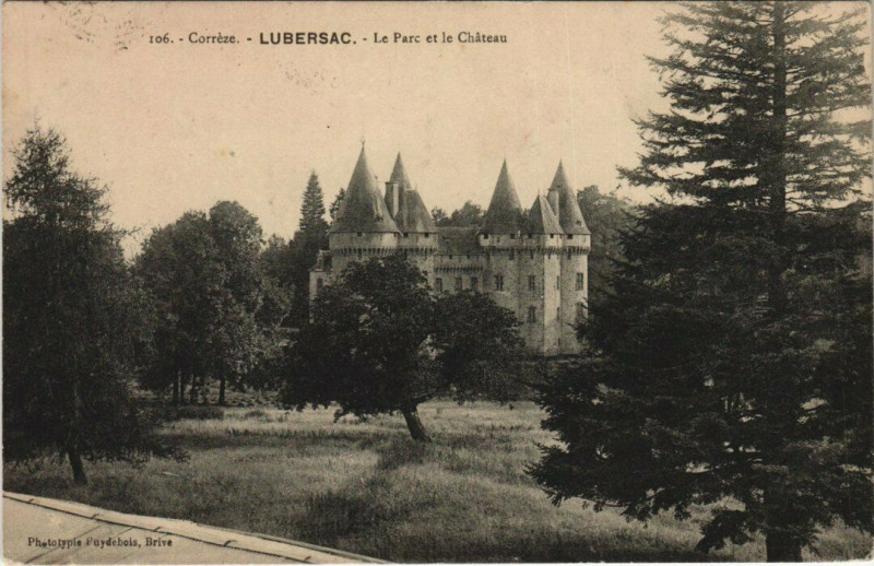 Carte postale ancienne Lubersac Le Parc et le Chateau à Lubersac