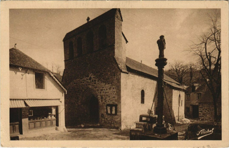 Carte postale ancienne Gimel Eglise et Calvaire