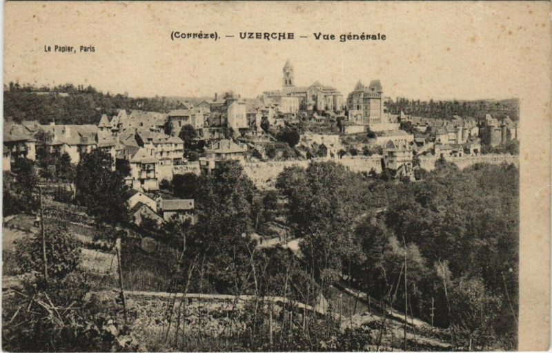 Carte postale ancienne Uzerche vue générale à Uzerche