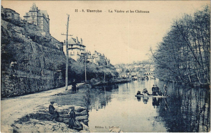 Carte postale ancienne Uzerche La Vezere à Uzerche