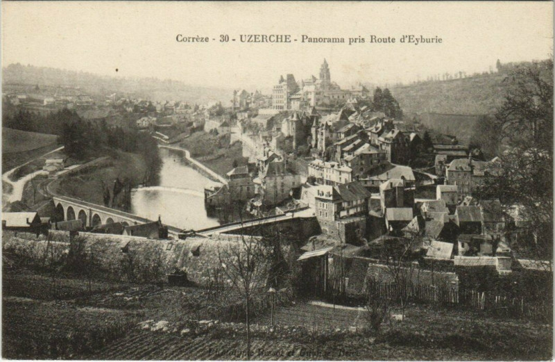 Carte postale ancienne Uzerche Panorama à Uzerche