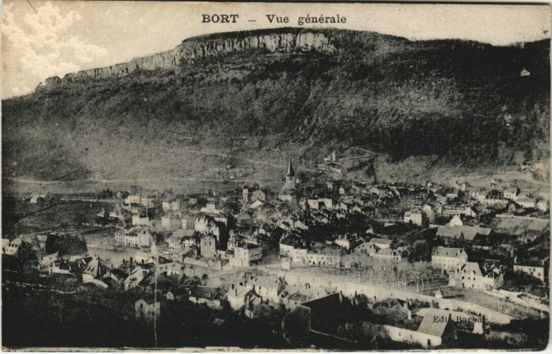 Carte postale ancienne Bort - Vue générale