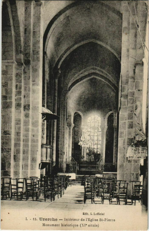 Carte postale ancienne Uzerche Interieur de l'Eglise Saint-Pierre France à Uzerche