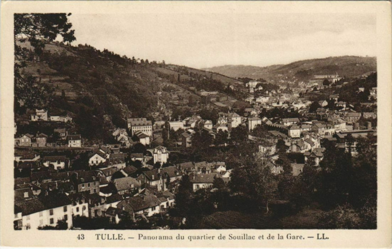 Carte postale ancienne Tulle Panorama du quartier de Souillac France à Tulle