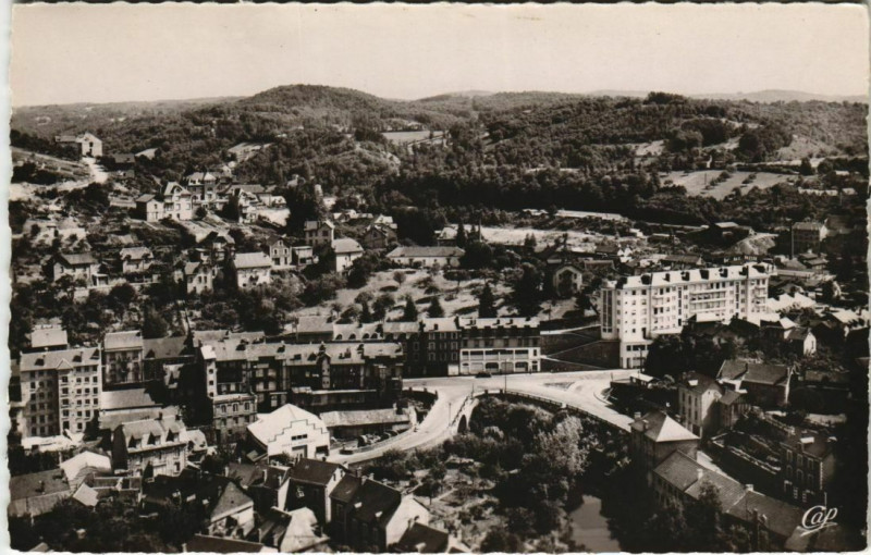 Carte postale ancienne Tulle Vue Generale, Quartier de la Gare France à Tulle