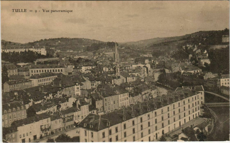 Carte postale ancienne Tulle Vue Panoramique France à Tulle