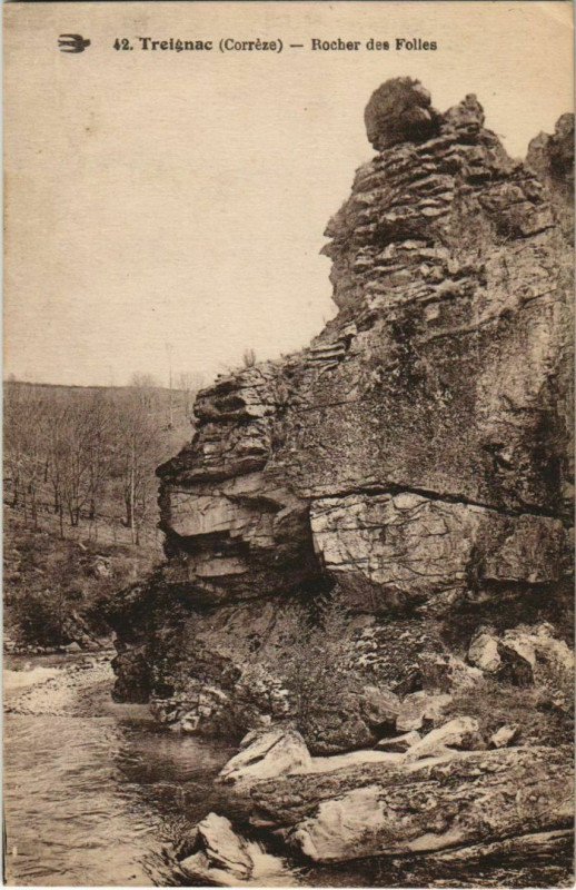 Carte postale ancienne Treignac Rocher des Folles France à Treignac