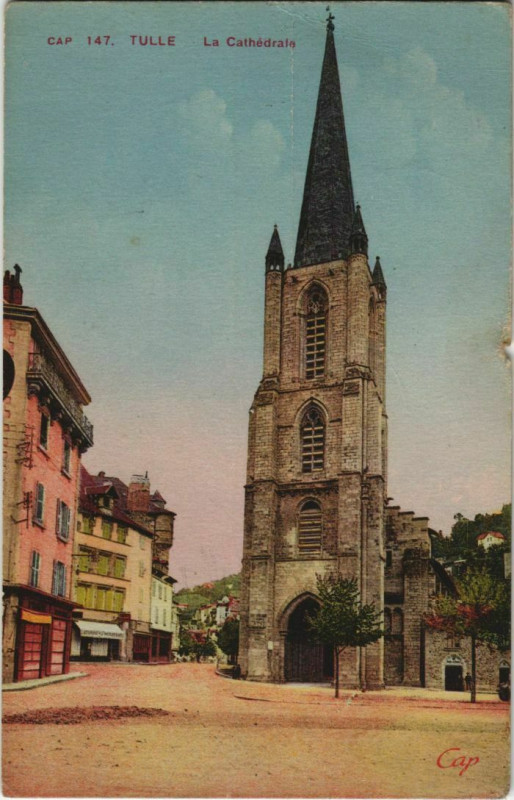 Carte postale ancienne Tulle La Cathedrale France à Tulle