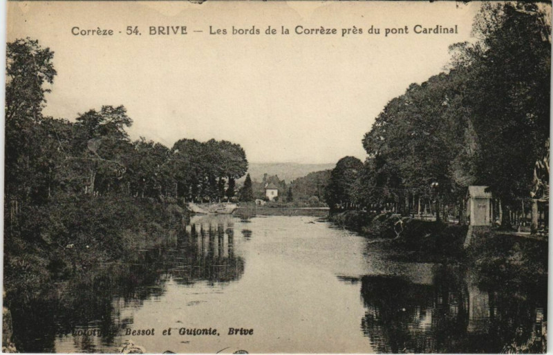 Carte postale ancienne Brive Les bords de la Correze France à Corrèze