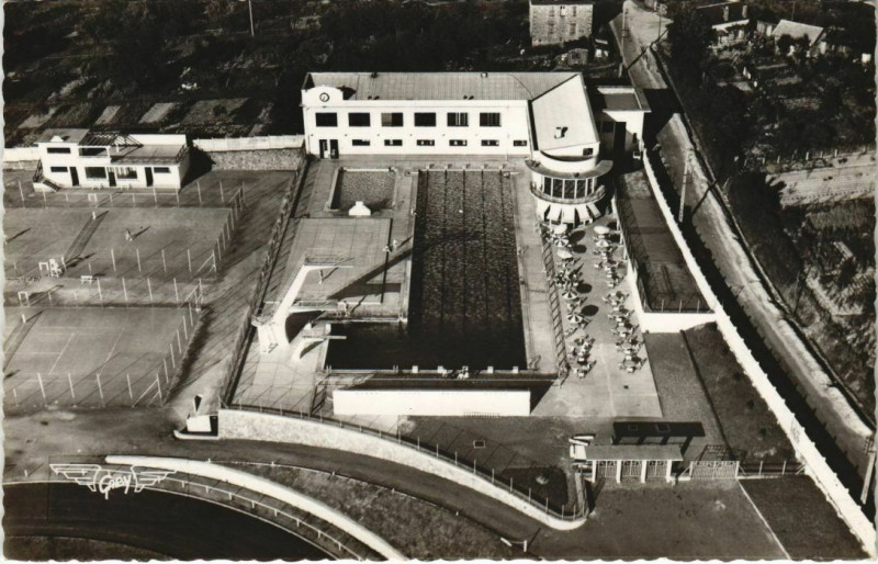 Carte postale ancienne Brive La Piscine France