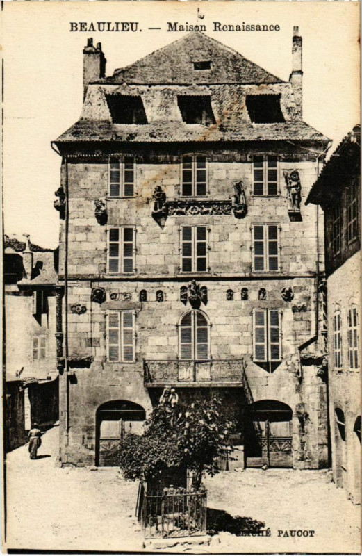 Carte postale ancienne Beaulieu - Maison Renaissance