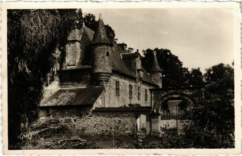 Carte postale ancienne Le Lonzac - Chateau de Boissy au Lonzac