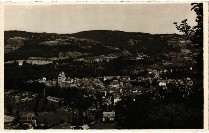 Carte postale ancienne Beaulieu - Altillac - Panorama à Altillac