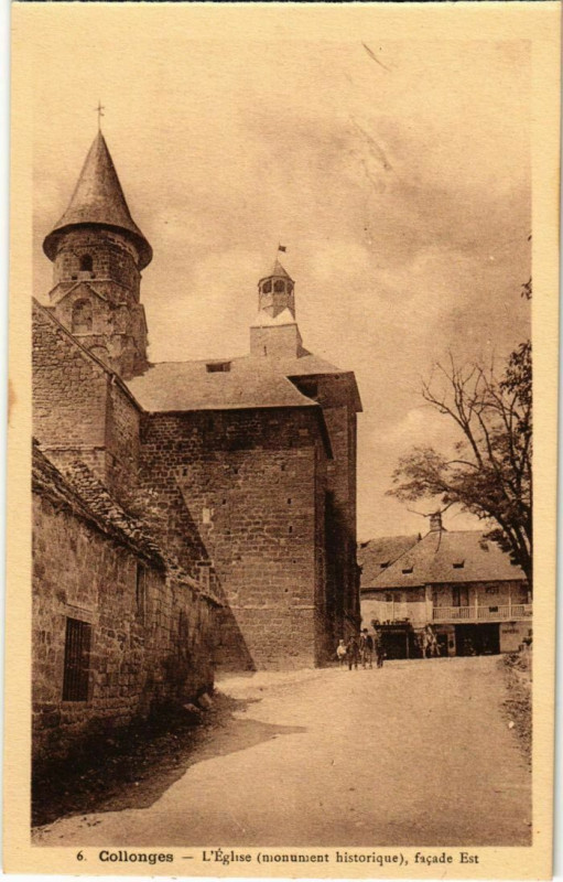 Carte postale ancienne Collonges - L'Eglise - Facade Est