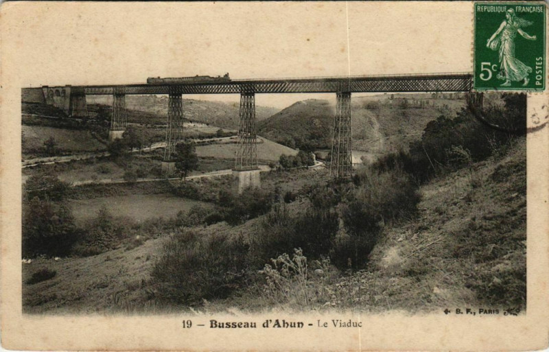 Carte postale ancienne Busseau-d'Ahun Le Viaduc France à Ahun