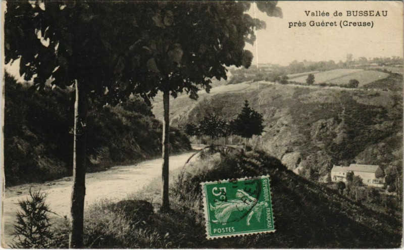 Carte postale ancienne Vallee de Busseau pres Gueret France à Guéret