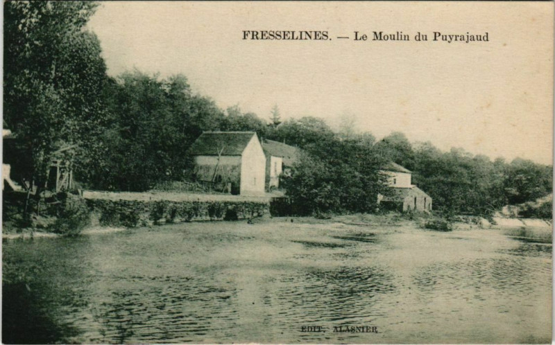 Carte postale ancienne Fresselines Le Moulin du Puyrajaud France à Fresselines