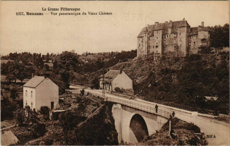Carte postale ancienne Boussac Vue Panoramique du Vieux Chateau France à Boussac